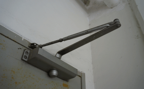 Commercial Door Closer
